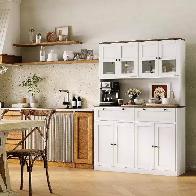 Armadio dispensa alto per cucina con supporto per microonde e prese