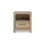 Comodino con cassetto, ripiano aperto e porte USB per la ricarica