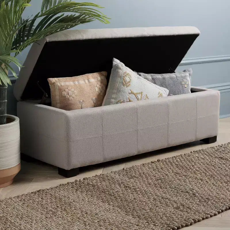 Large Tufted Storage Bench with Hinged Lid, 550 lb Capacity