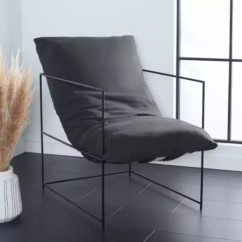 Poltrona d'accento con cuscino imbottito